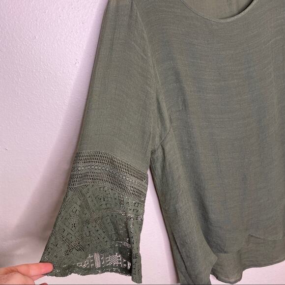 New Direction Dark Green Lace Sleeve Top Medium - Picture 3 of 10